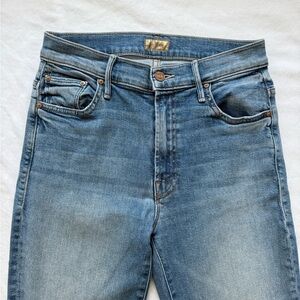 MOTHER Insider Crop Step Fray Jeans